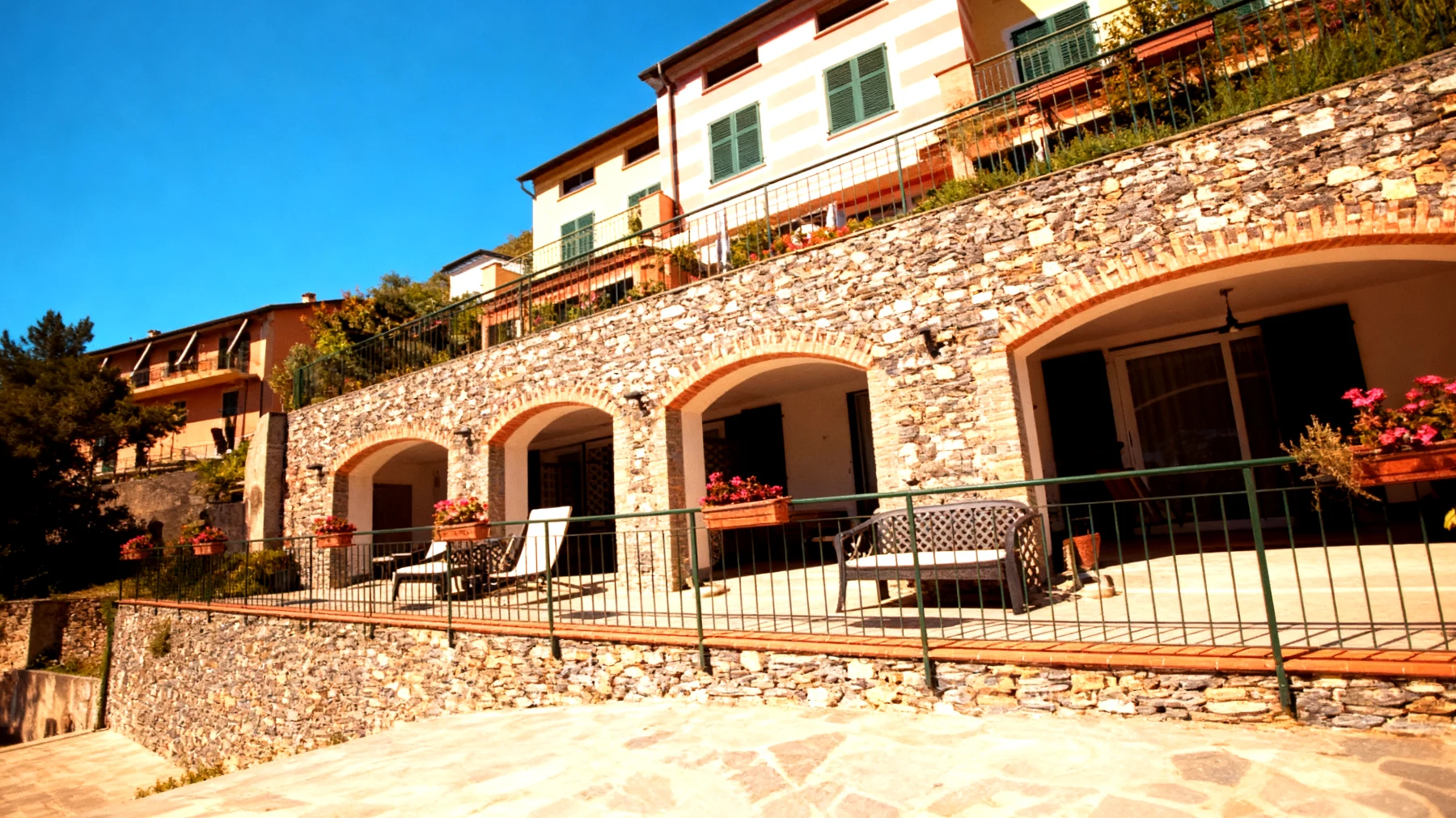 Un posto al sole 2025-12-21T22:36:47.132Z"