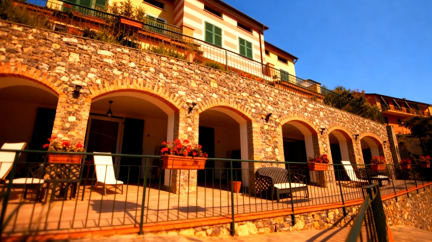 Un posto al sole 2025-12-28T22:50:01.131Z"