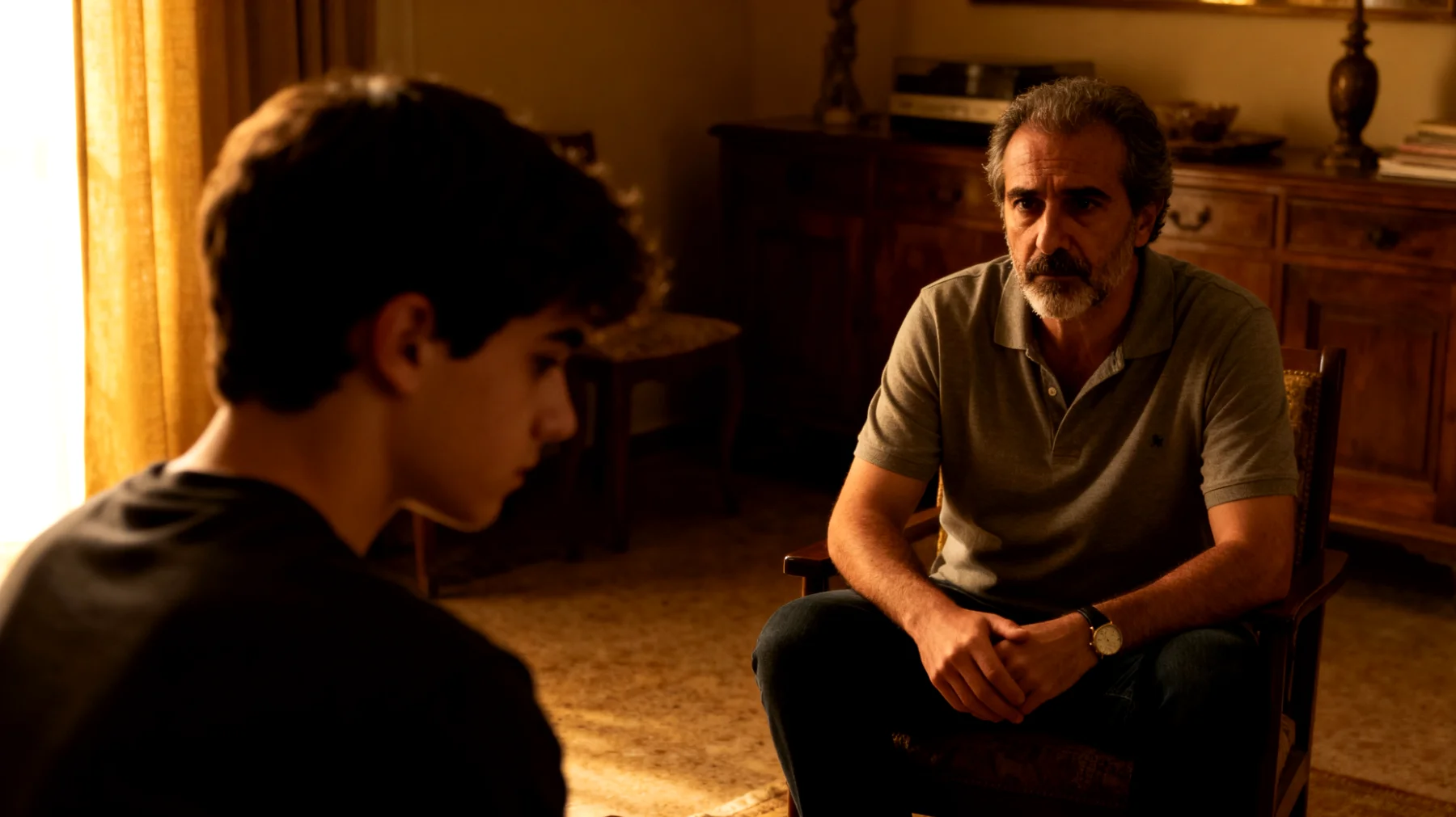 Un papà si preoccupa perché suo figlio giovane adulto mostra forte timidezza e tendenza all'isolamento sociale, faticando a costruire relazioni significative e a partecipare attivamente alla vita sociale"